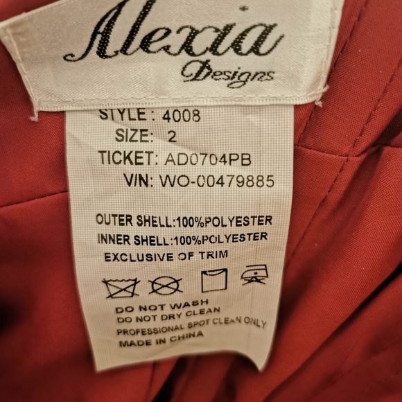 Mermaid style strapless dress - Picture 3 of 6